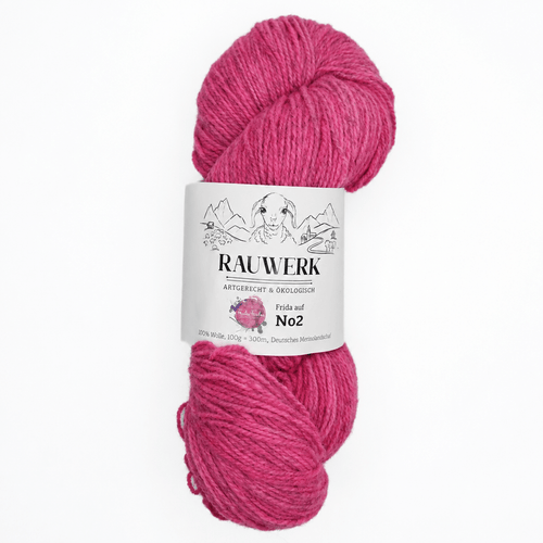 Frida auf Rauwerk No2- Pitaya/Quarz - handgefärbt - 100% Wolle, Merino, Sport, 300m/100g - Claudia Freiß - RAUWERK - Frau von Strick