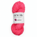 Frida auf Rauwerk Original - Pitaya / Kalk - 100% Wolle, Merino, DK, 220m/100g - Claudia Freiß - RAUWERK - Frau von Strick