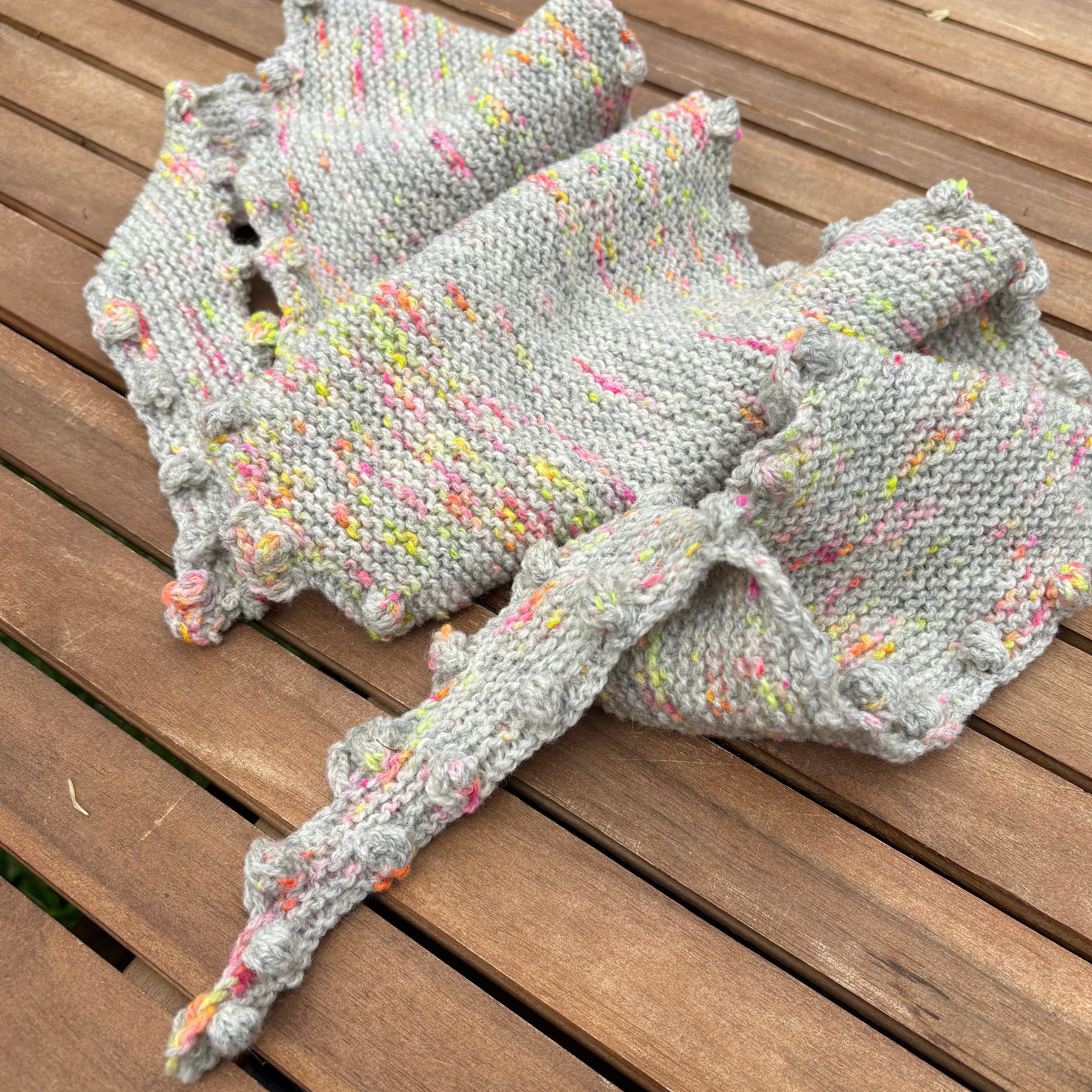 Bobble Bandana Strick - Kit - Rauwerk by Claudia Freiß - Frau von Strick