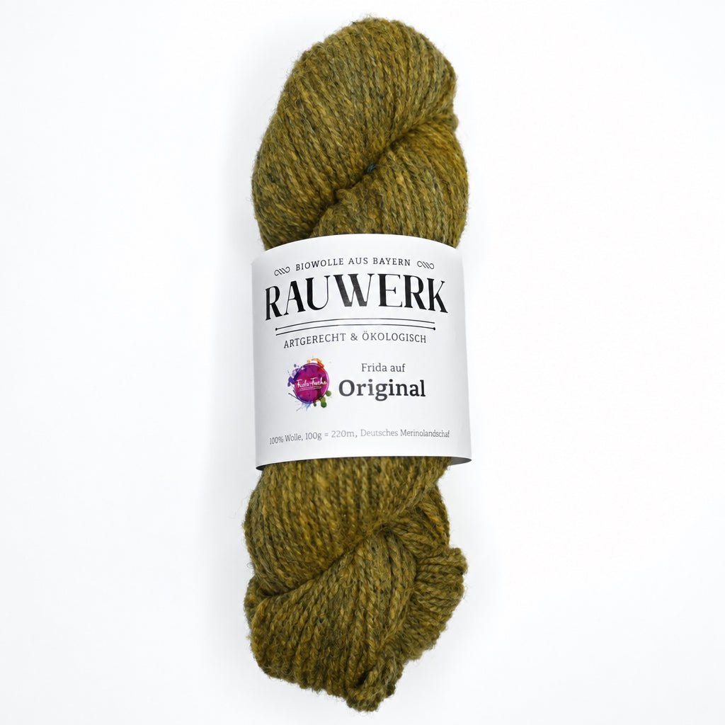 Frida auf Rauwerk Original - Weizen/Graphit - 100% Wolle, Merino, DK, 220m/100g - Claudia Freiß - RAUWERK - Frau von Strick